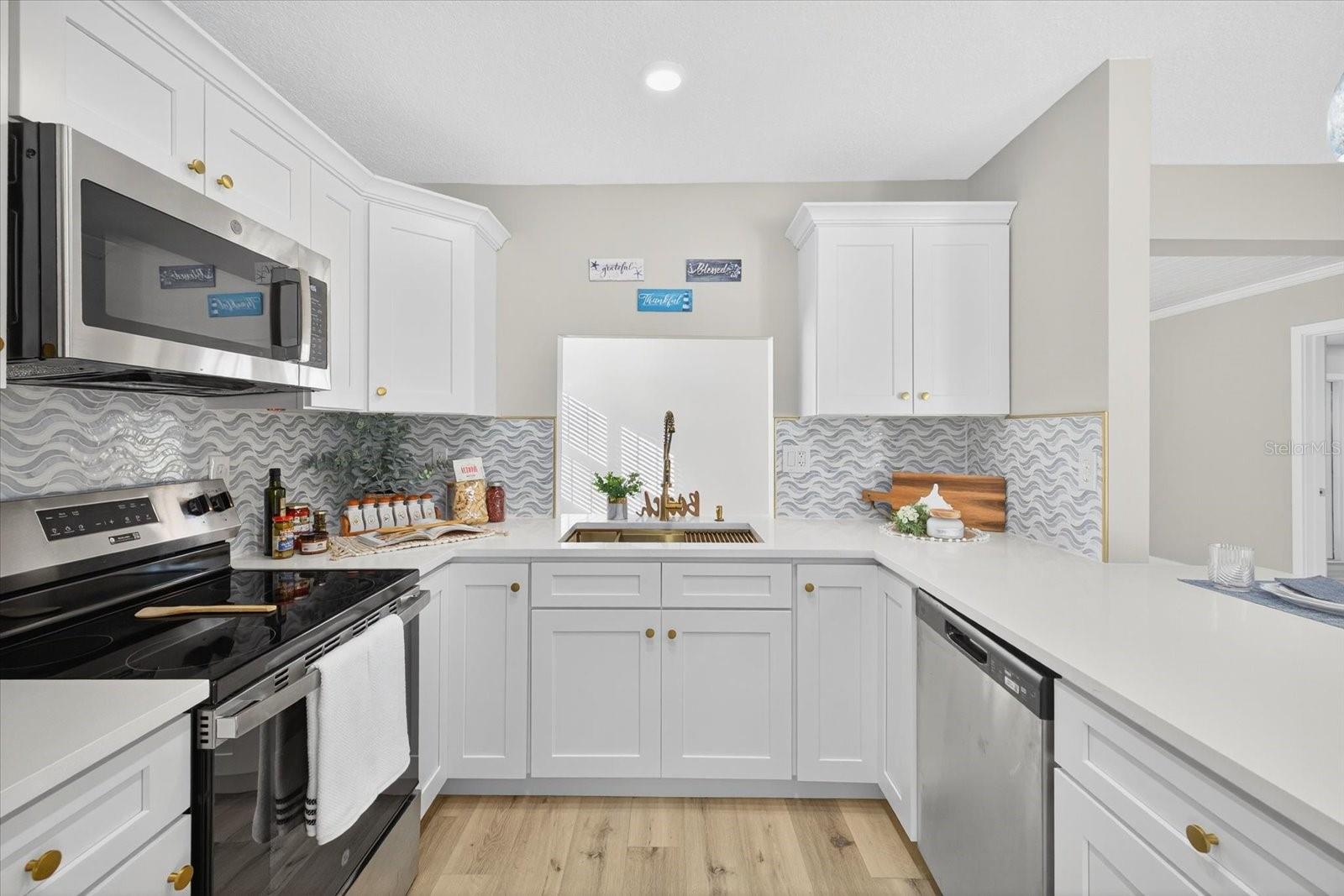 Image 14 of 77 For 4153 Headsail Drive