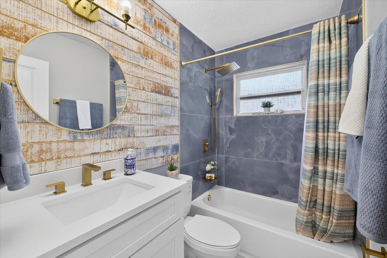 Image 21 of 77 For 4153 Headsail Drive