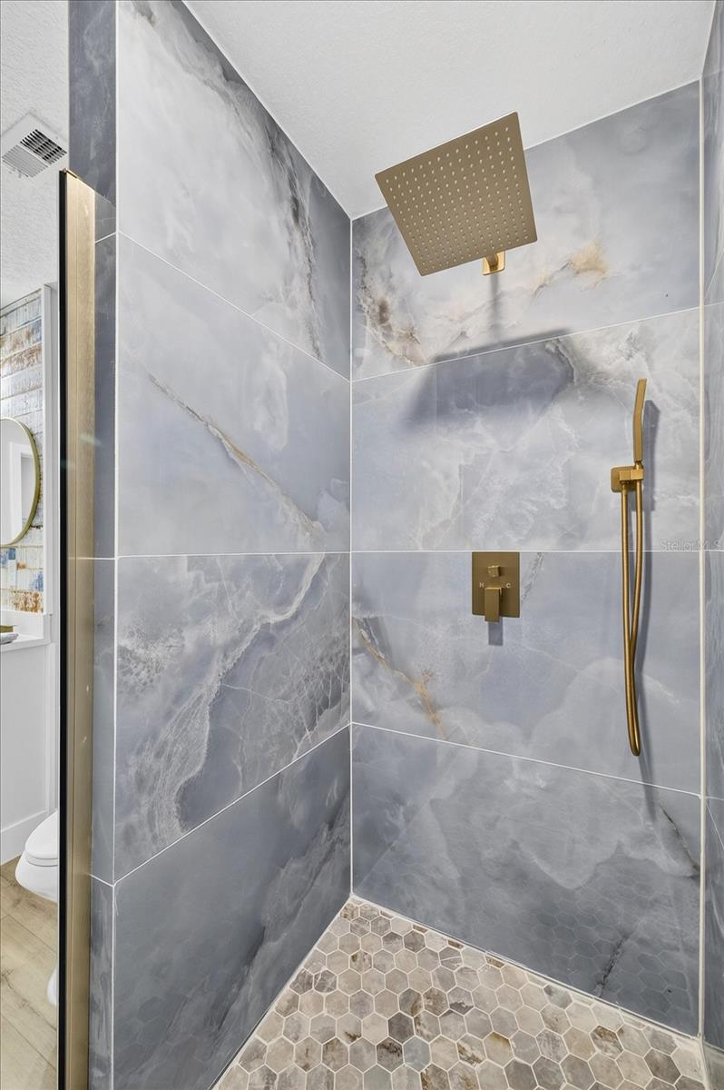 Image 38 of 77 For 4153 Headsail Drive