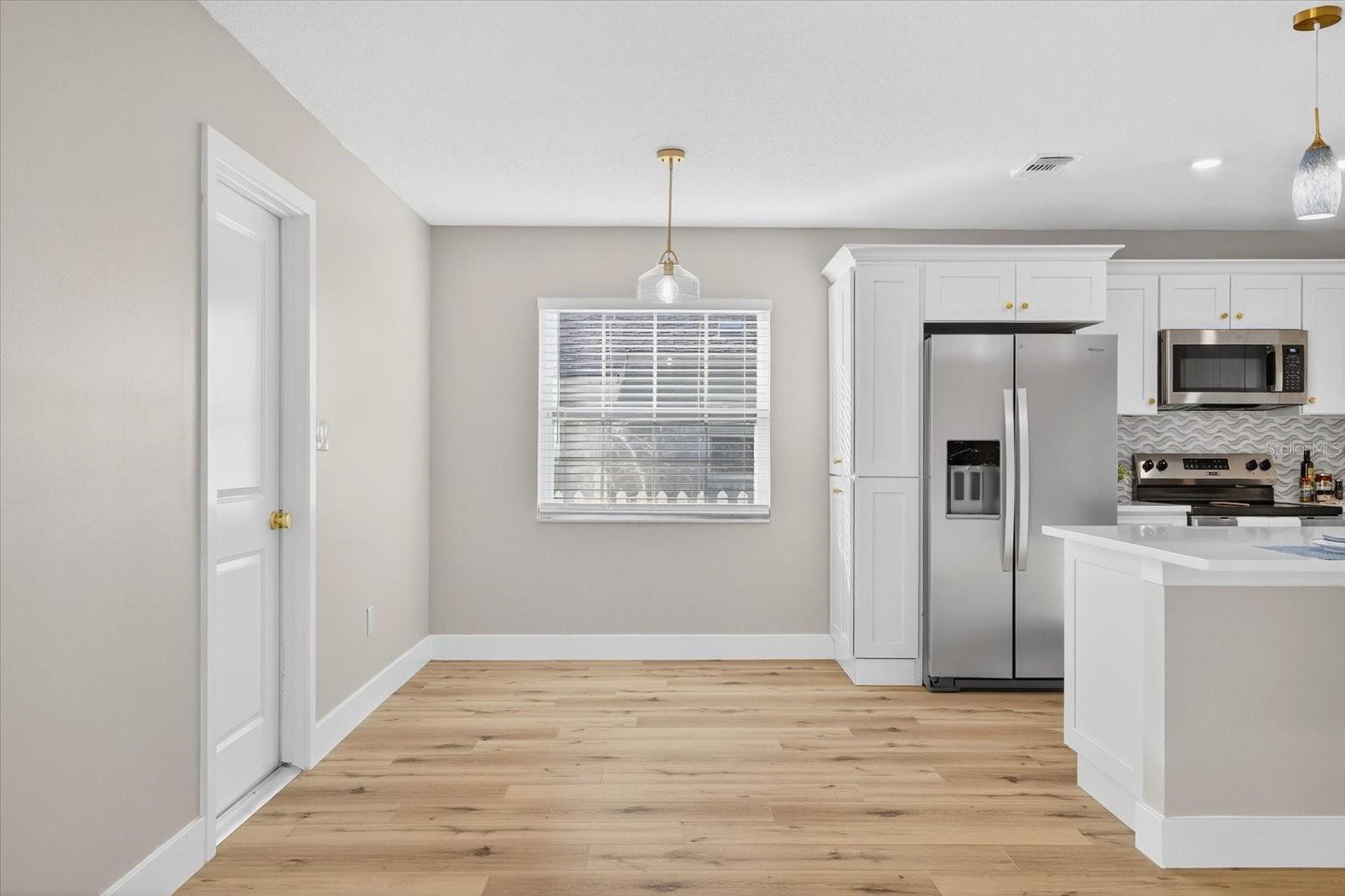 Image 9 of 77 For 4153 Headsail Drive