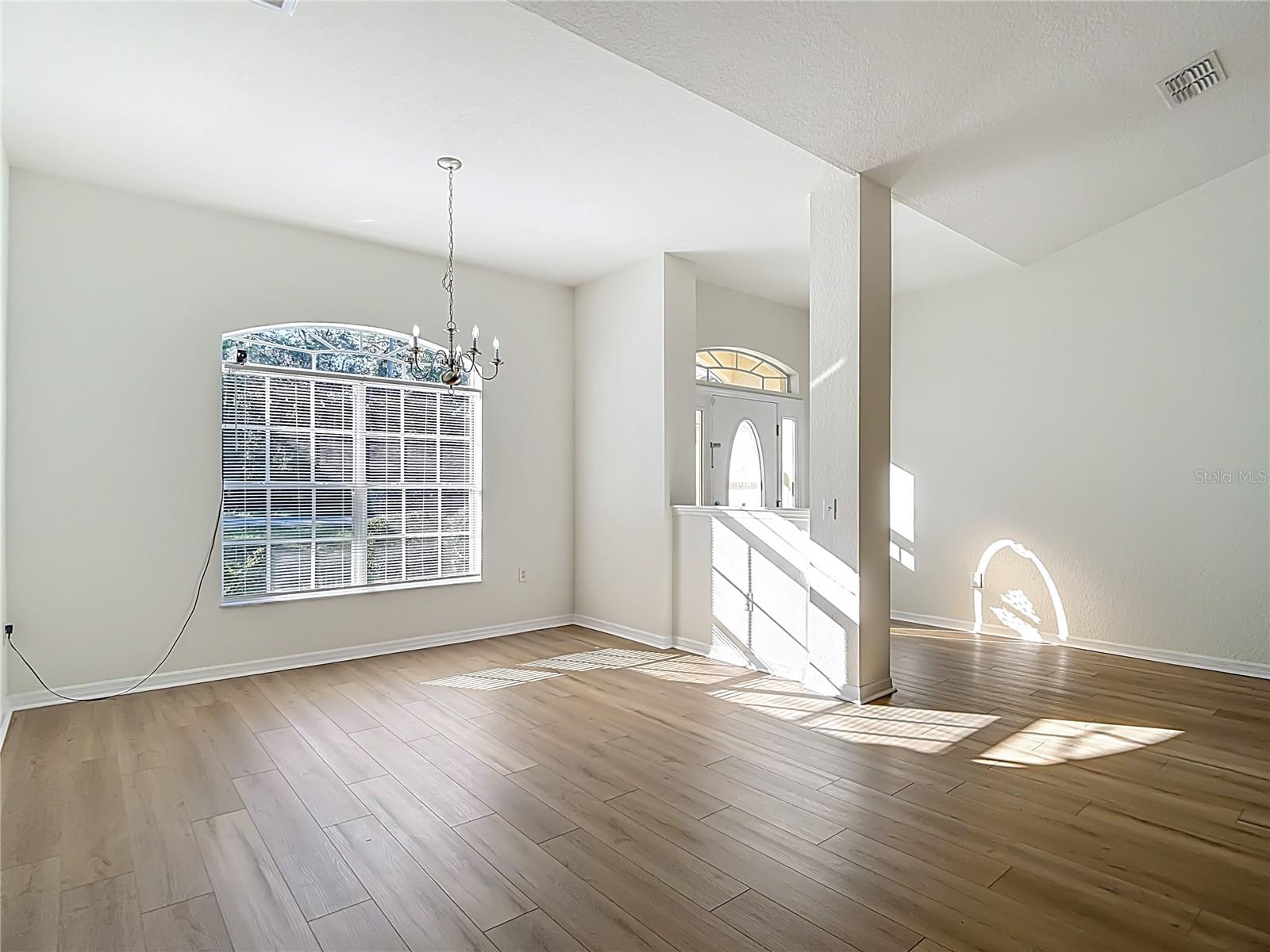 Image 15 of 77 For 207 Linder Drive