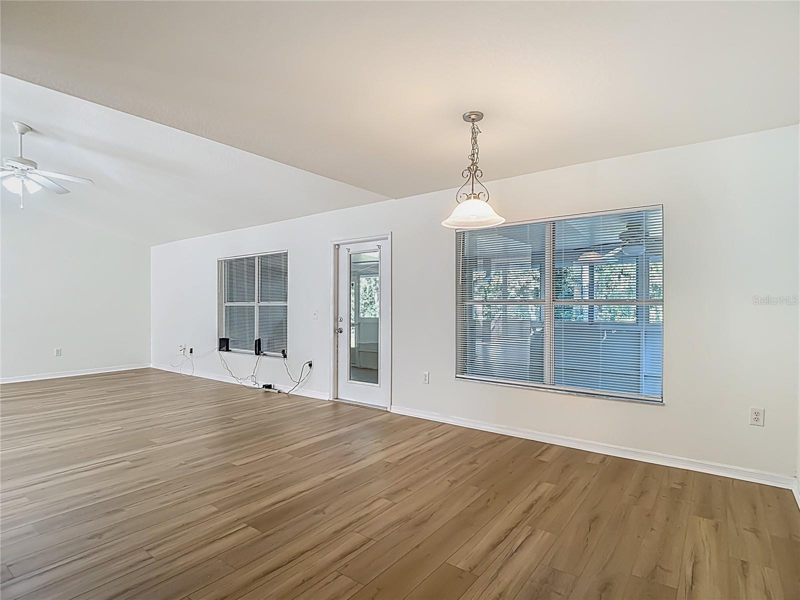 Image 24 of 77 For 207 Linder Drive