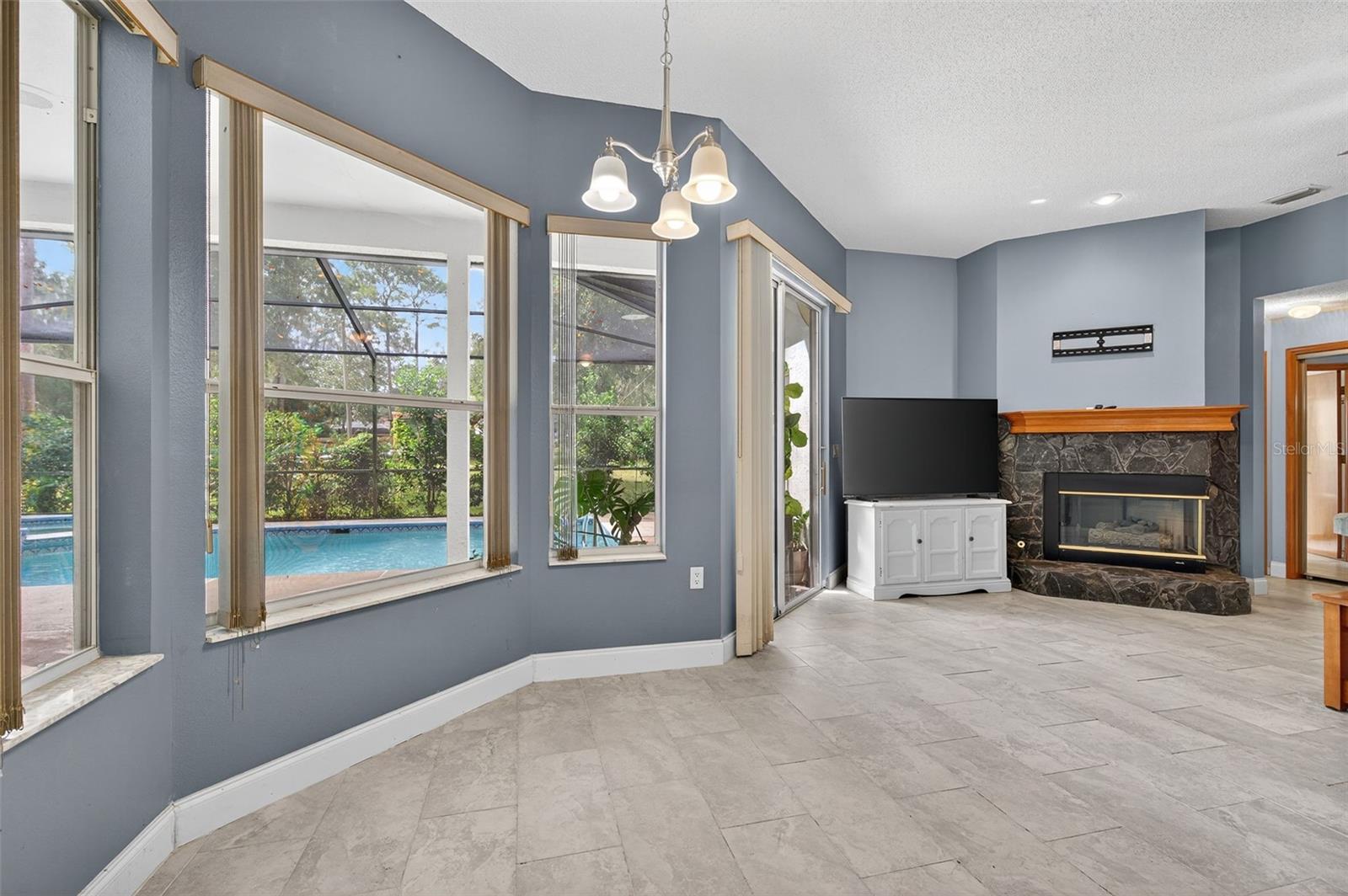 Image 18 of 90 For 11031 Nottingham Forest Drive