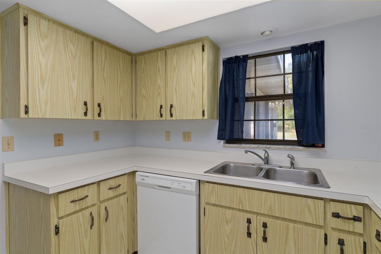 Image 16 of 56 For 72 Chinaberry Circle