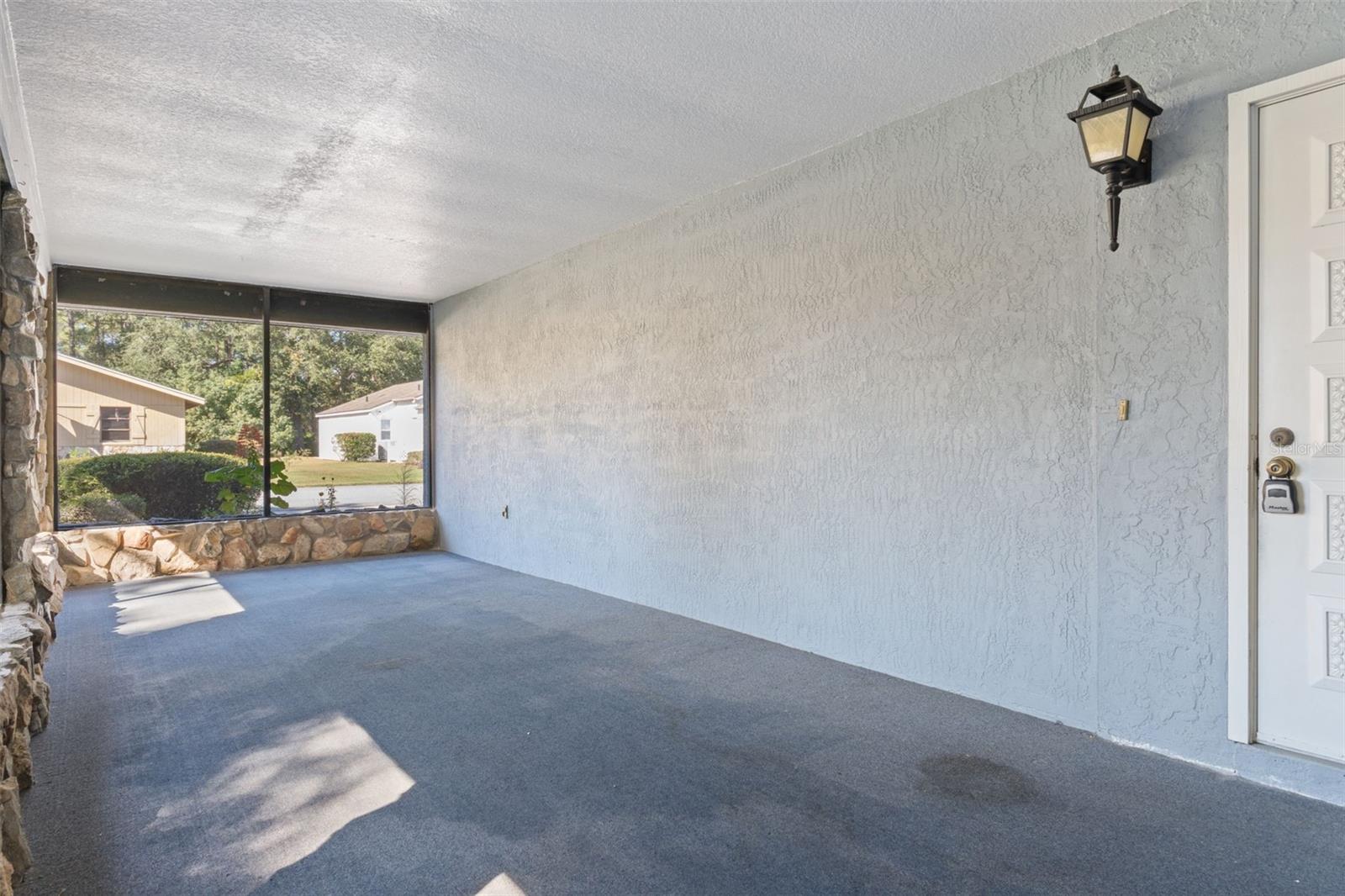 Image 30 of 56 For 72 Chinaberry Circle