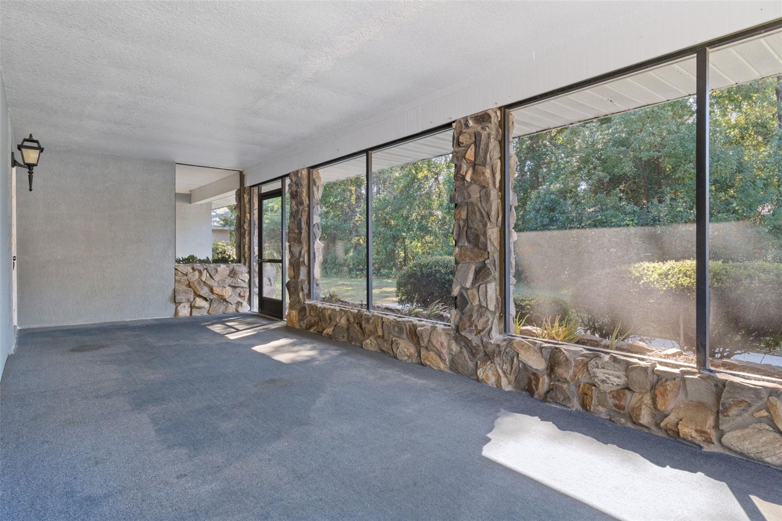 Image 31 of 56 For 72 Chinaberry Circle