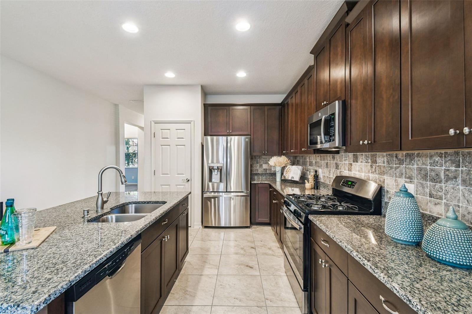 Listing photo id 24 for 3023 Puller Trail