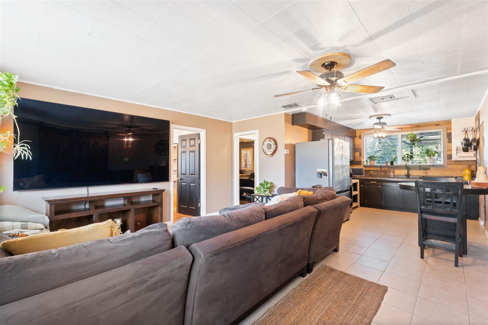 Image 58 of 68 For 7002 Eisenhower Street