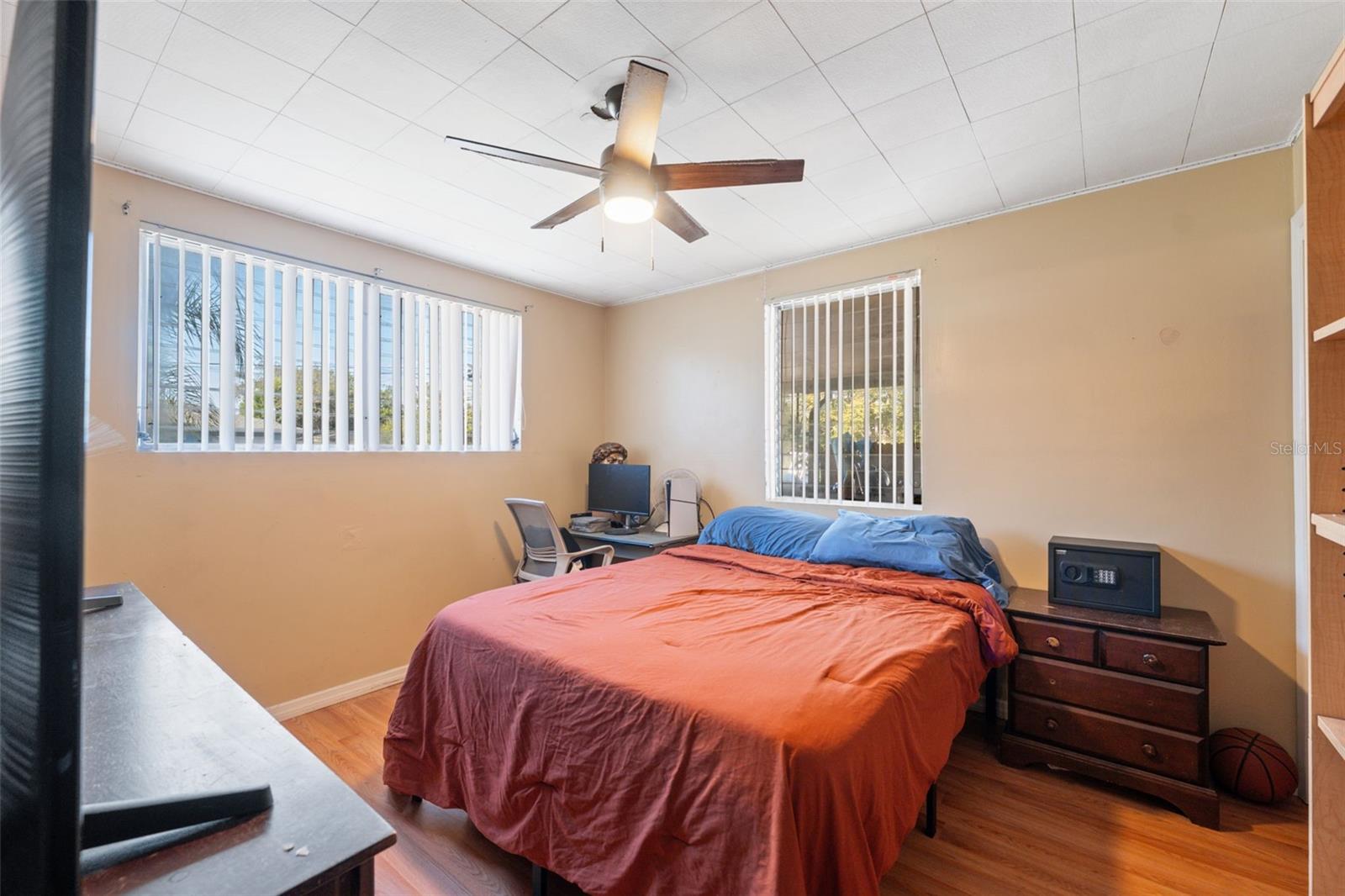 Image 9 of 68 For 7002 Eisenhower Street