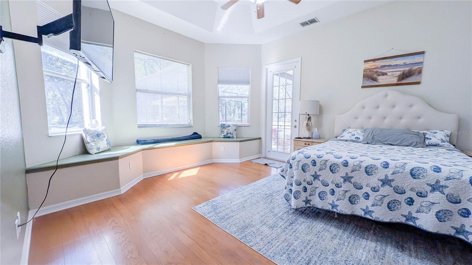 Image 16 of 44 For 16475 Kids Ave