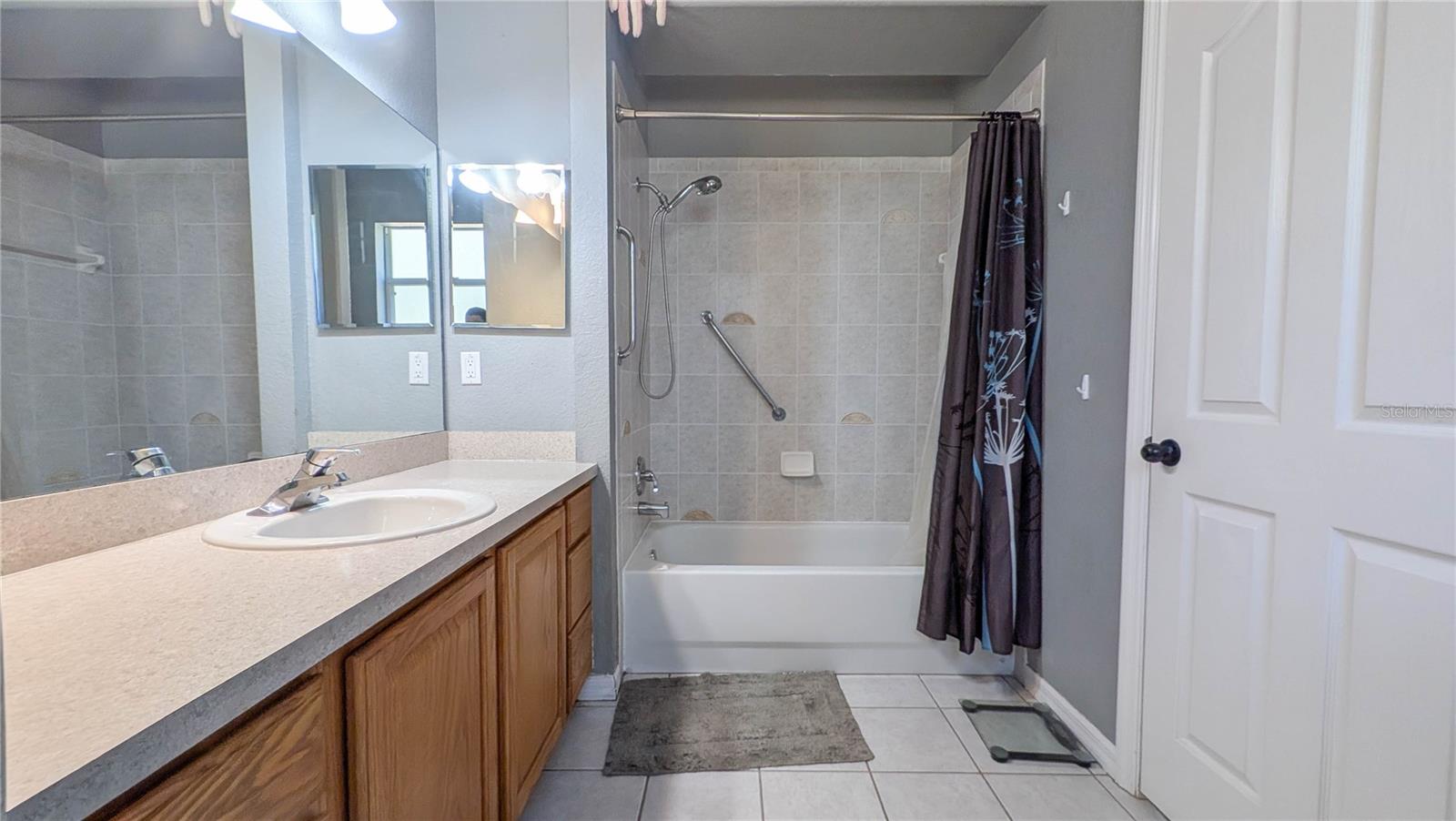 Image 21 of 44 For 16475 Kids Ave