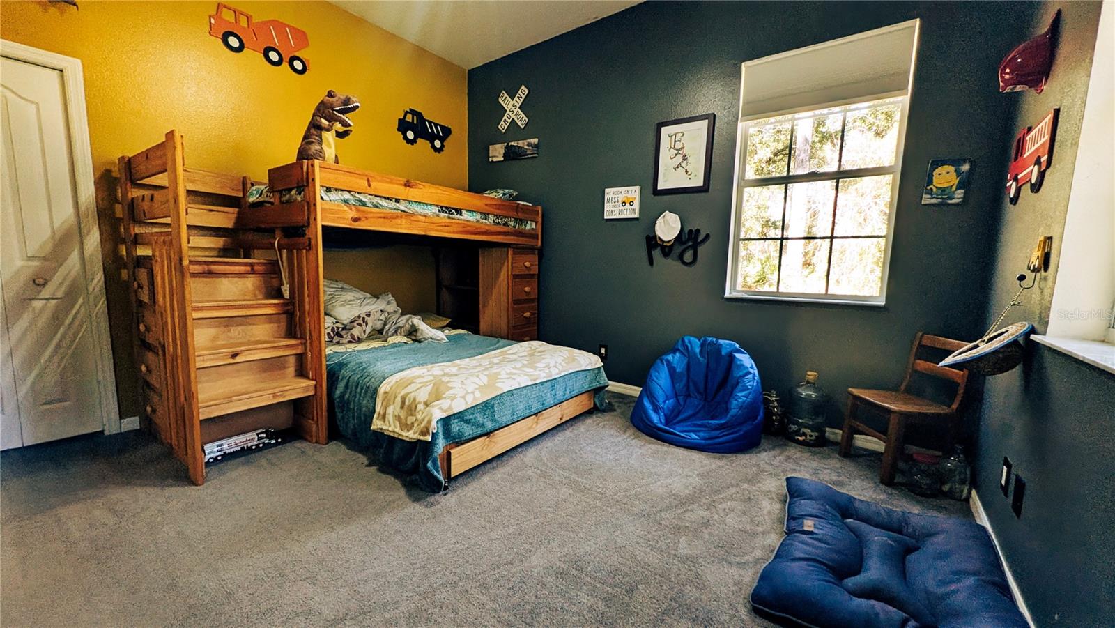 Image 24 of 44 For 16475 Kids Ave