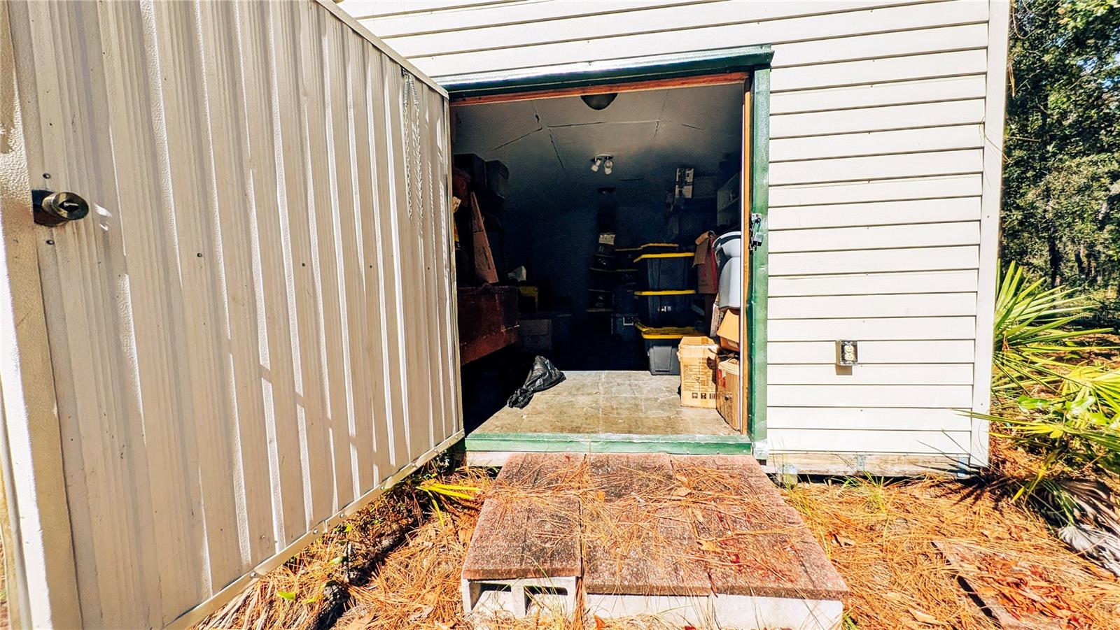 Image 40 of 44 For 16475 Kids Ave