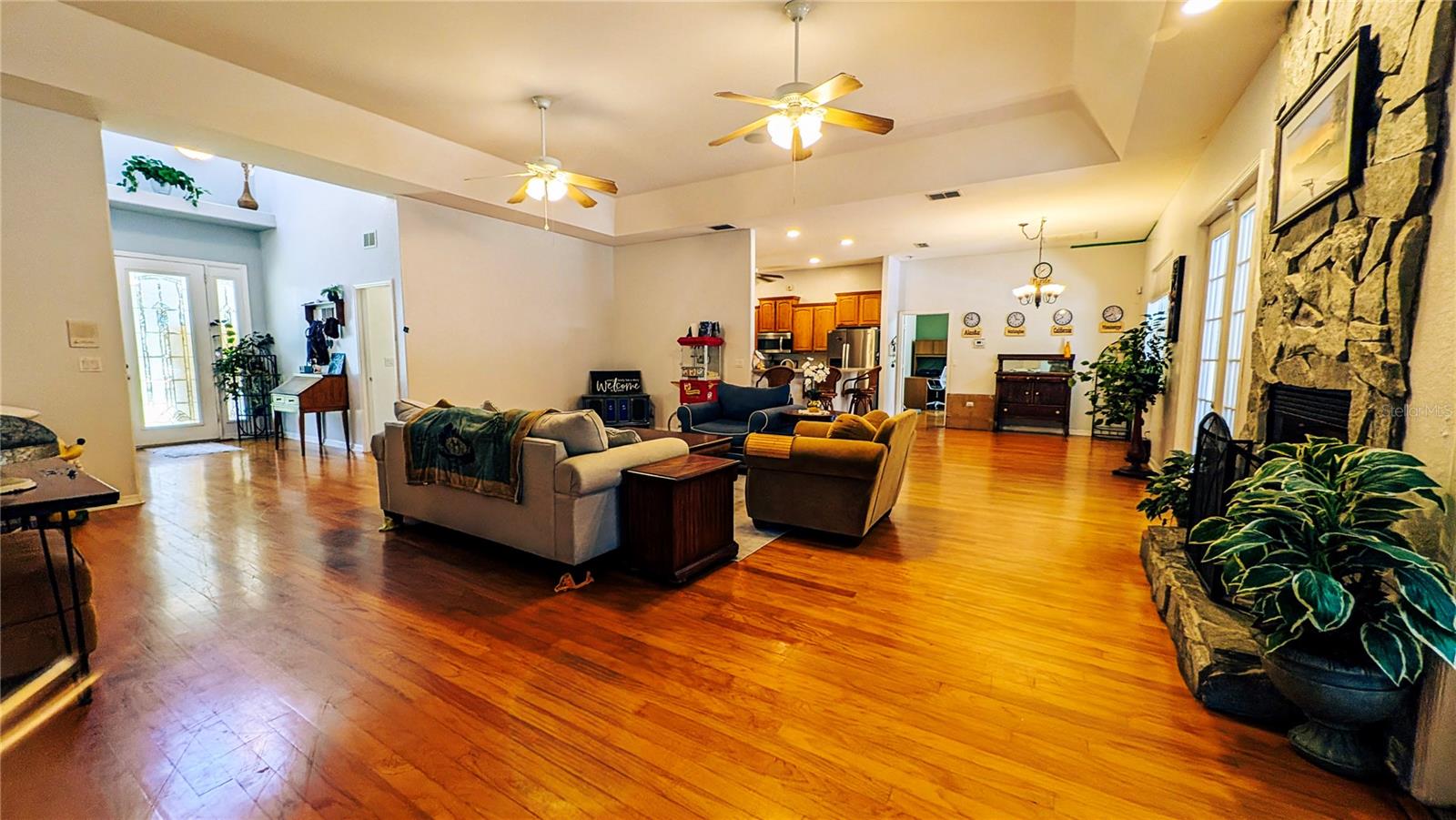 Image 5 of 44 For 16475 Kids Ave