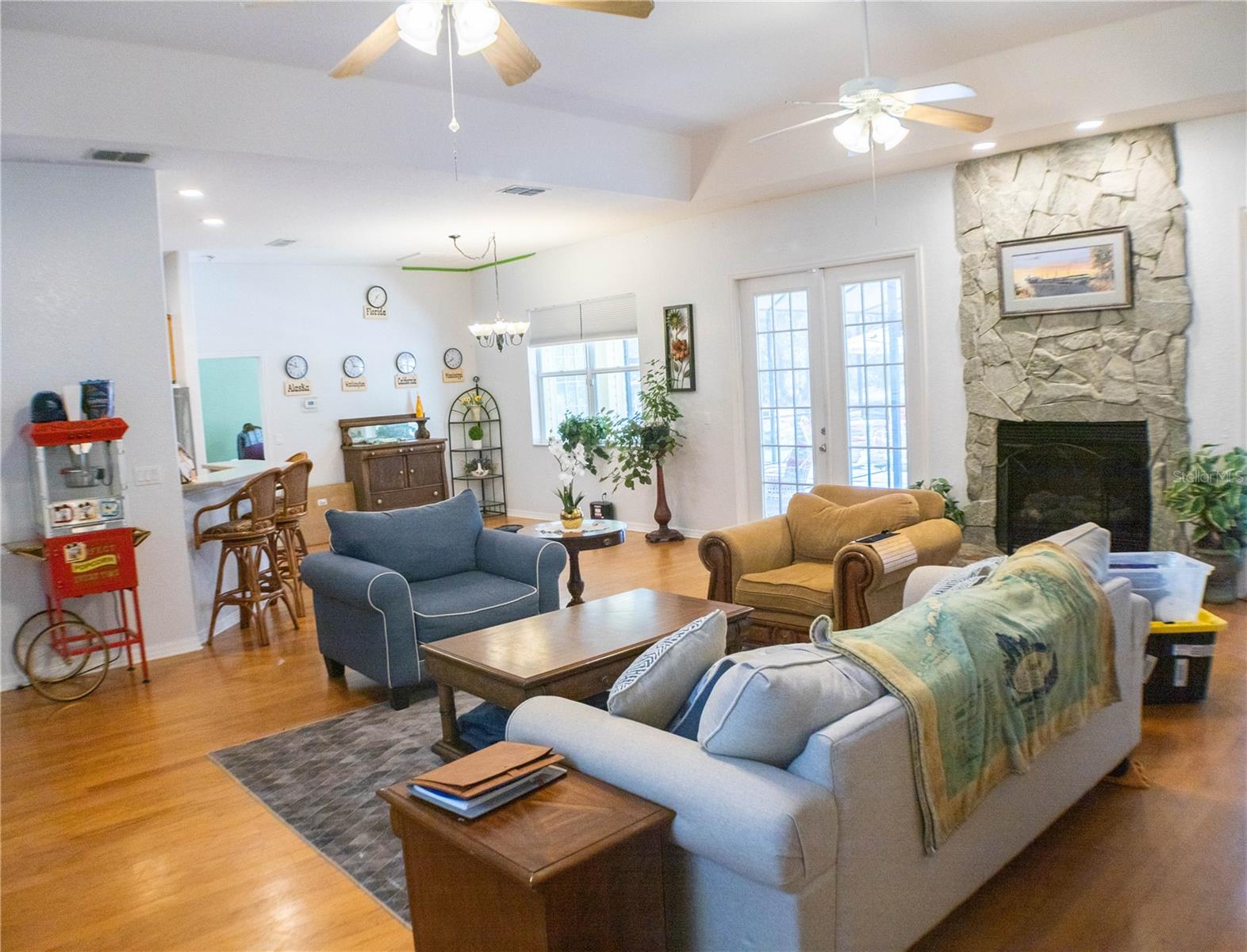 Image 7 of 44 For 16475 Kids Ave