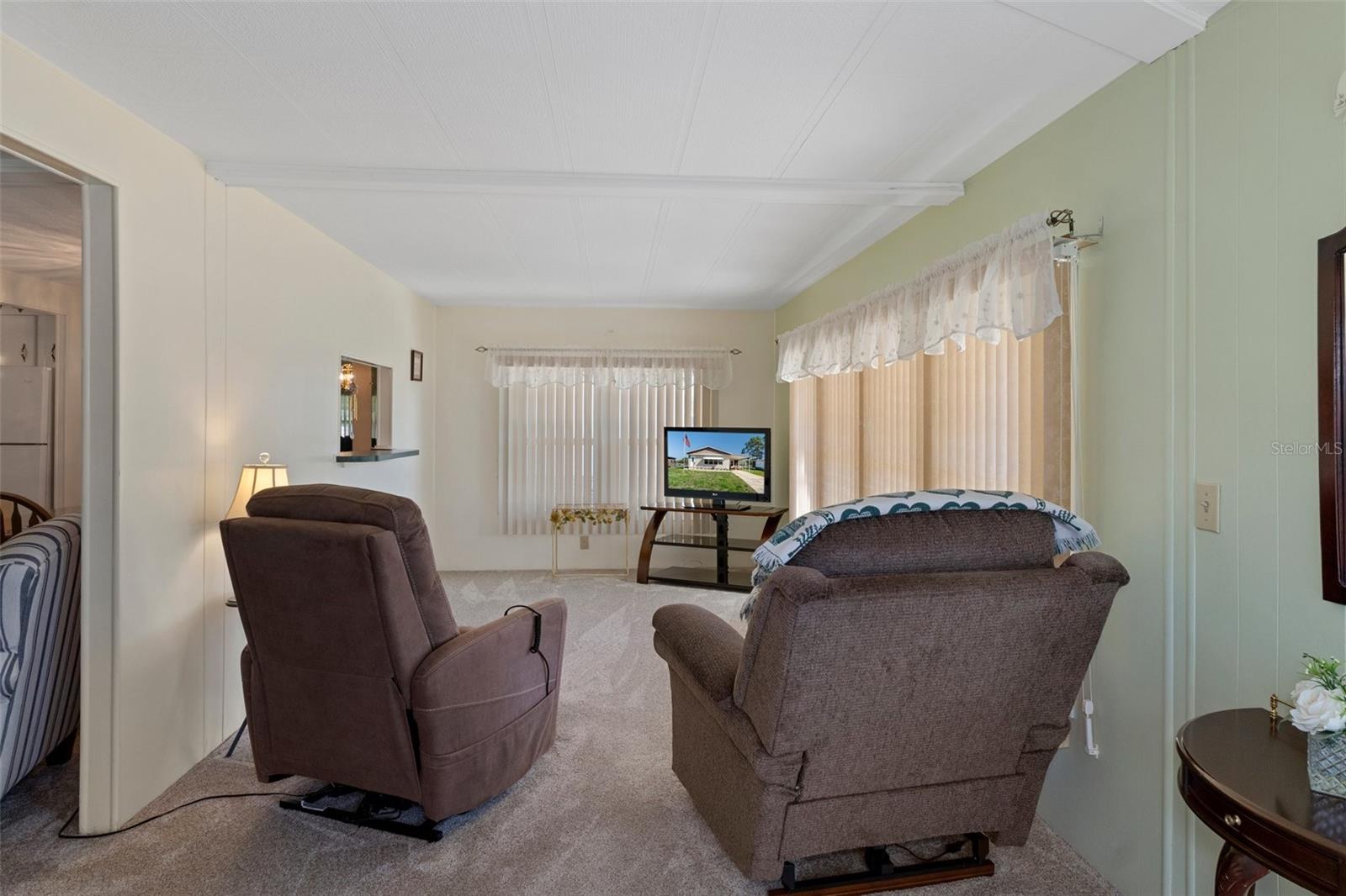 Image 11 of 60 For 14751 Brookridge Boulevard