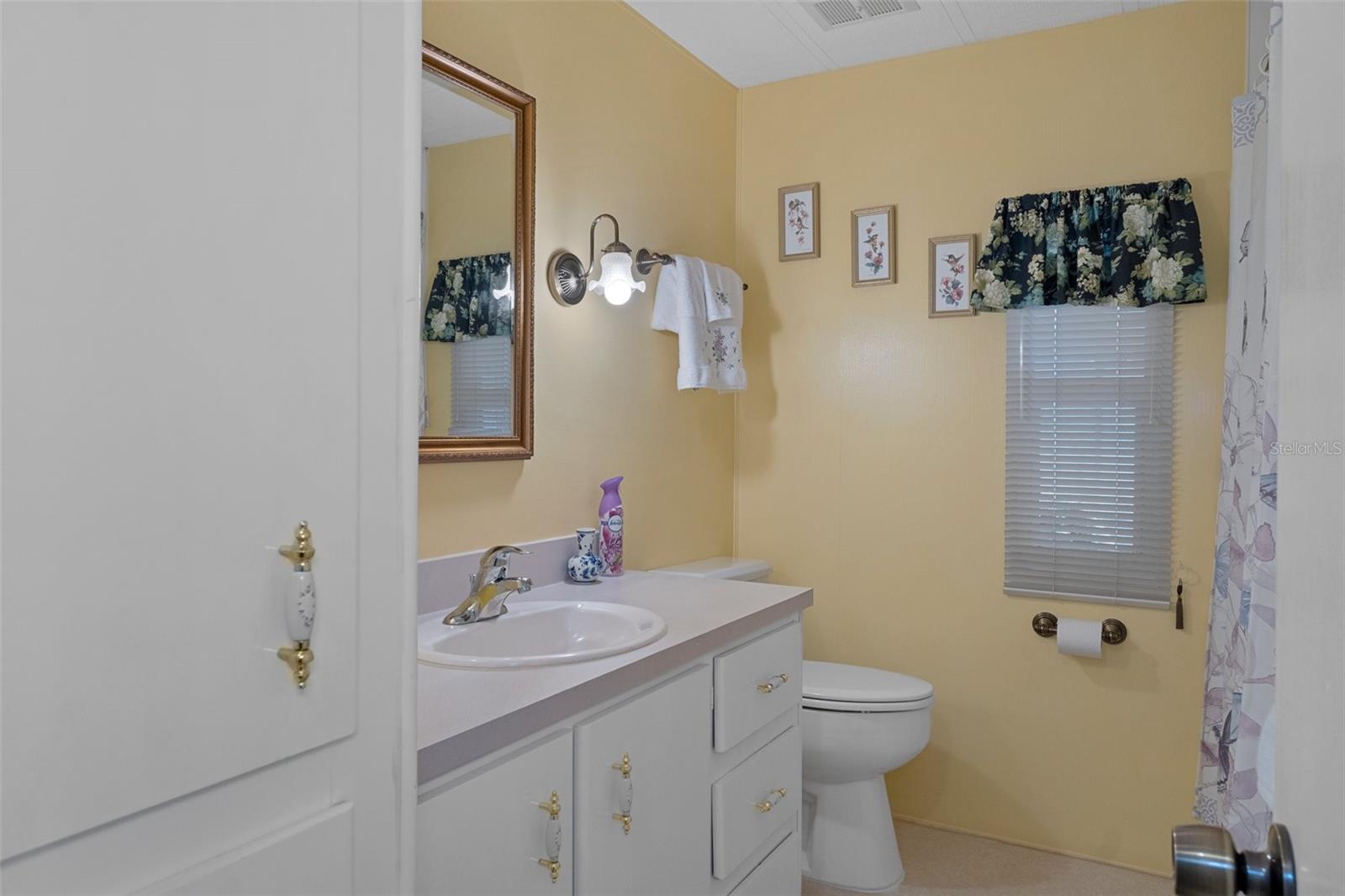 Image 22 of 60 For 14751 Brookridge Boulevard