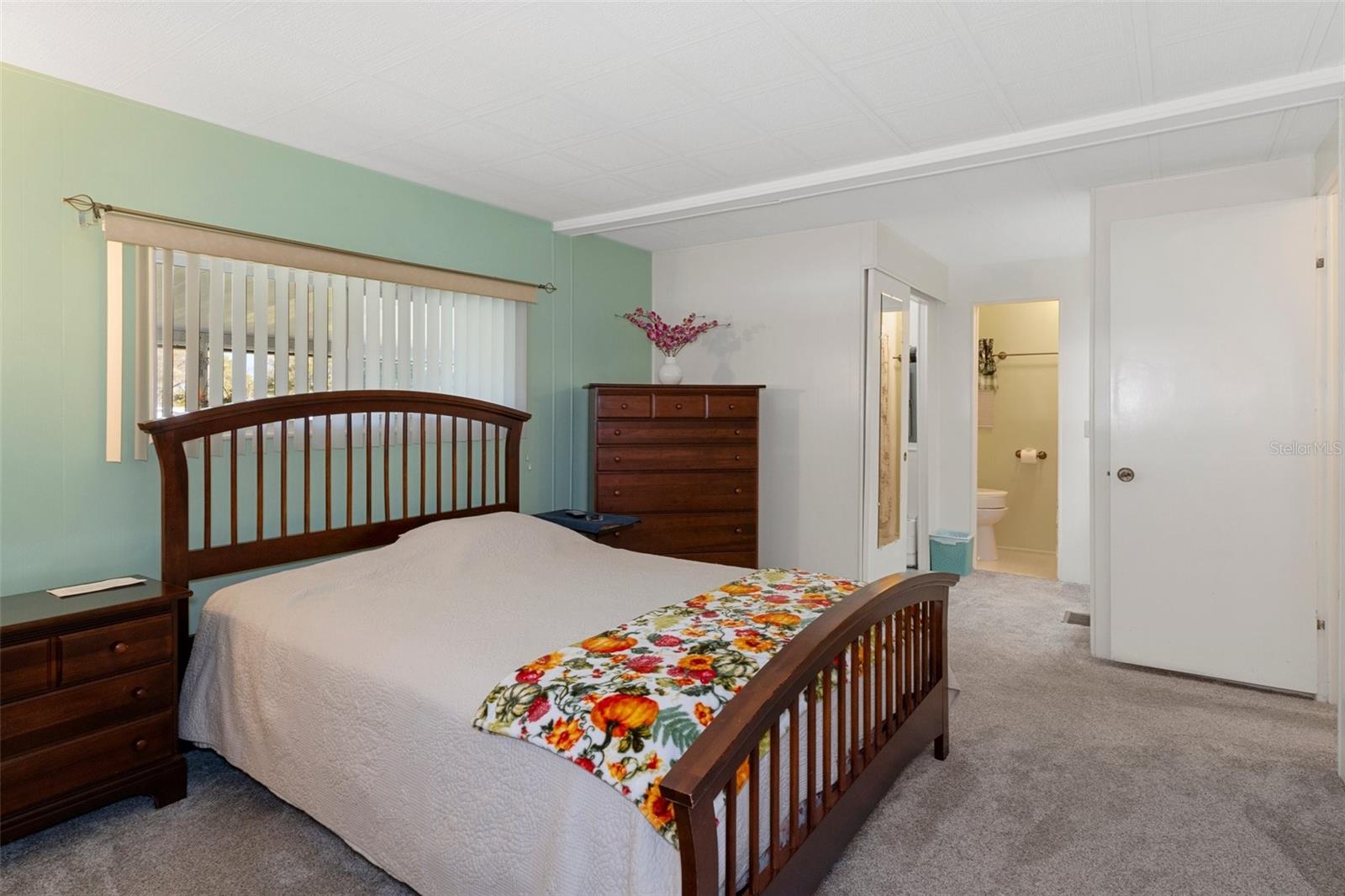 Image 24 of 60 For 14751 Brookridge Boulevard