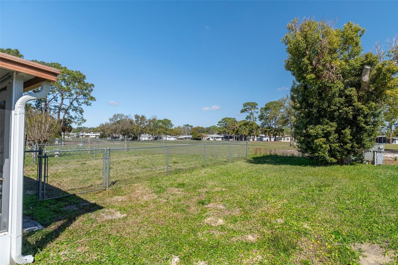 Image 37 of 60 For 14751 Brookridge Boulevard