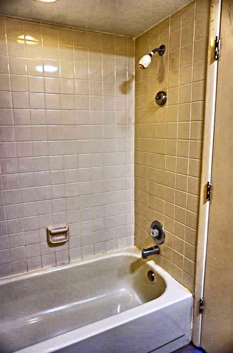 Image 32 of 44 For 20890 Negril Court R1