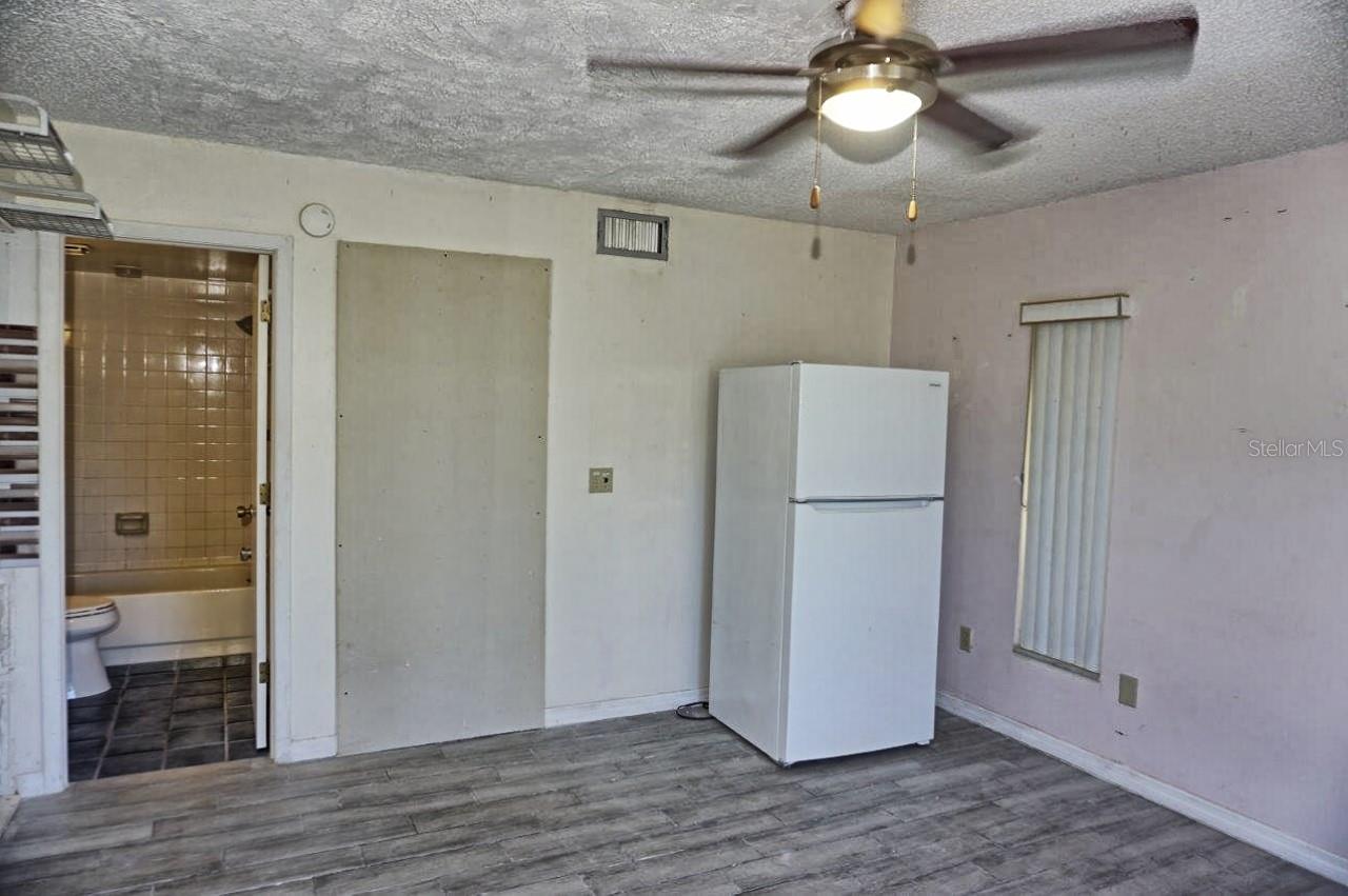 Image 37 of 44 For 20890 Negril Court R1