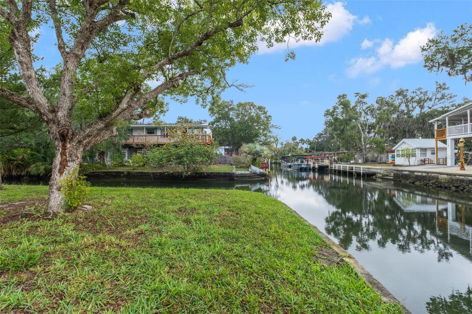 Image 6 of 18 For  Teal Drive 