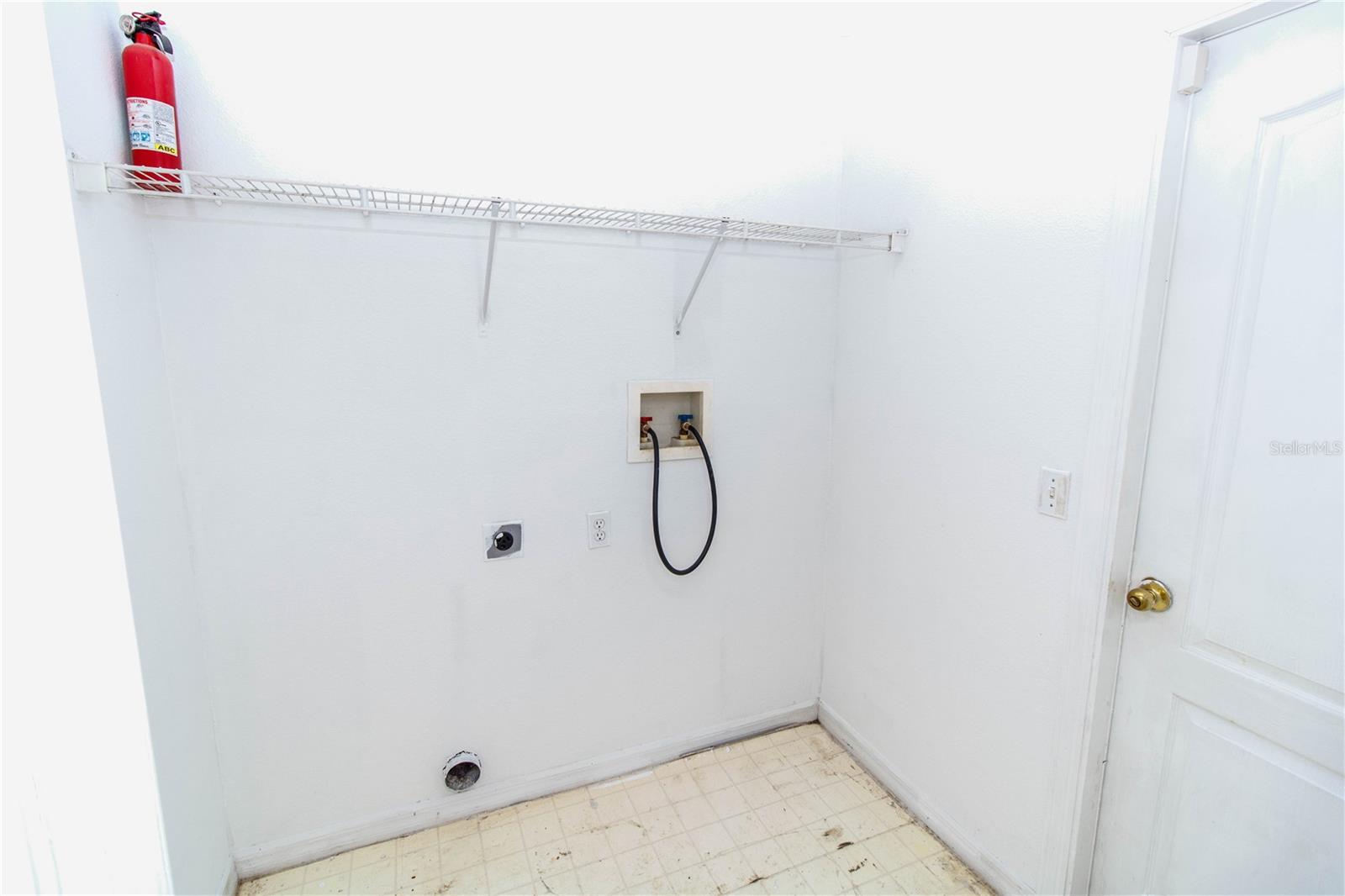 Image 10 of 33 For 11339 Dean Street