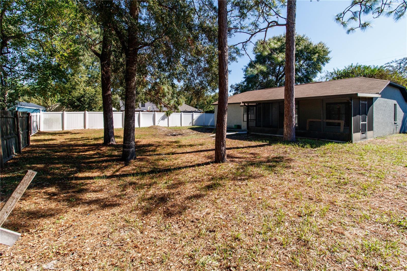 Image 6 of 33 For 11339 Dean Street