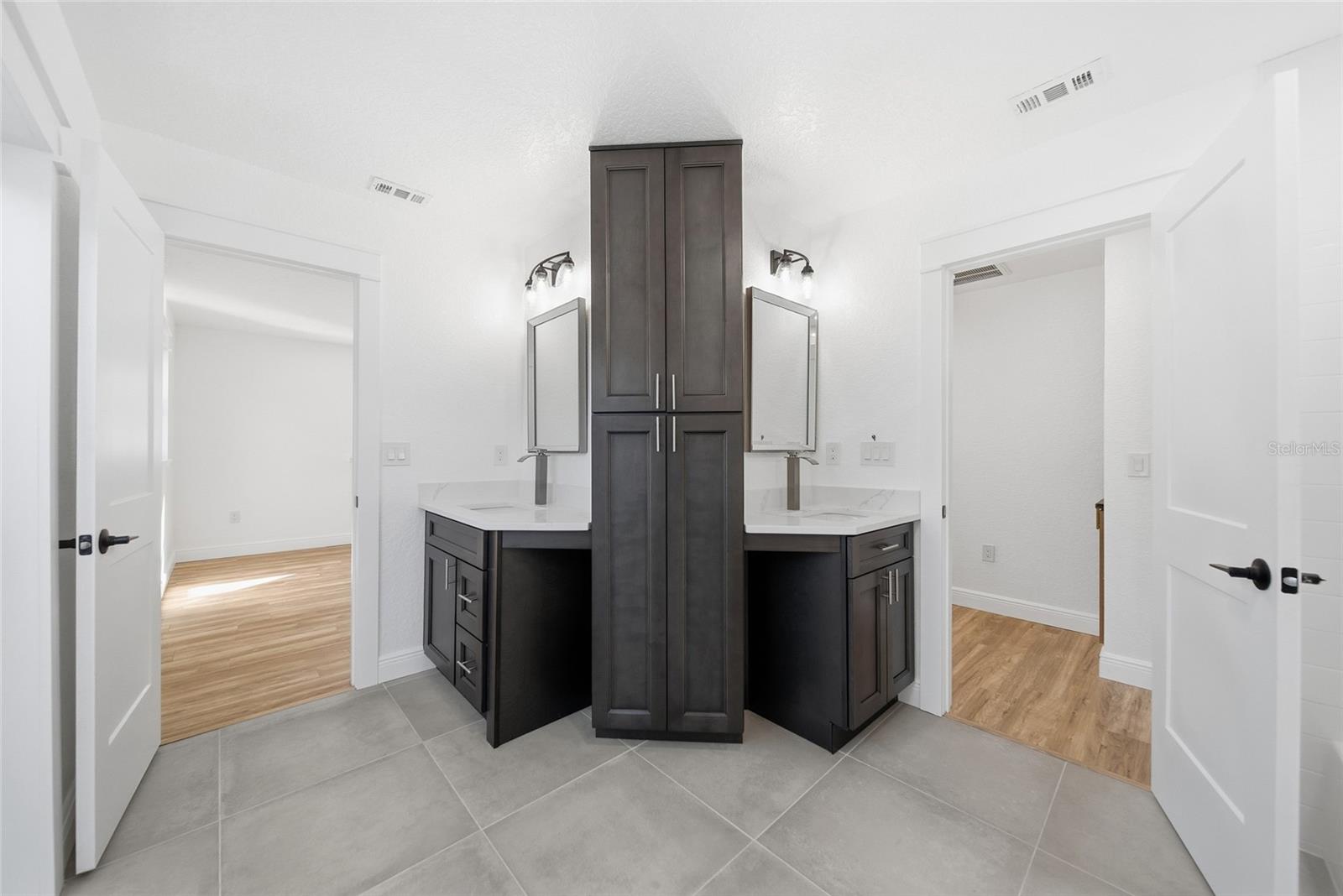 Image 13 of 29 For 7434 Cay Drive