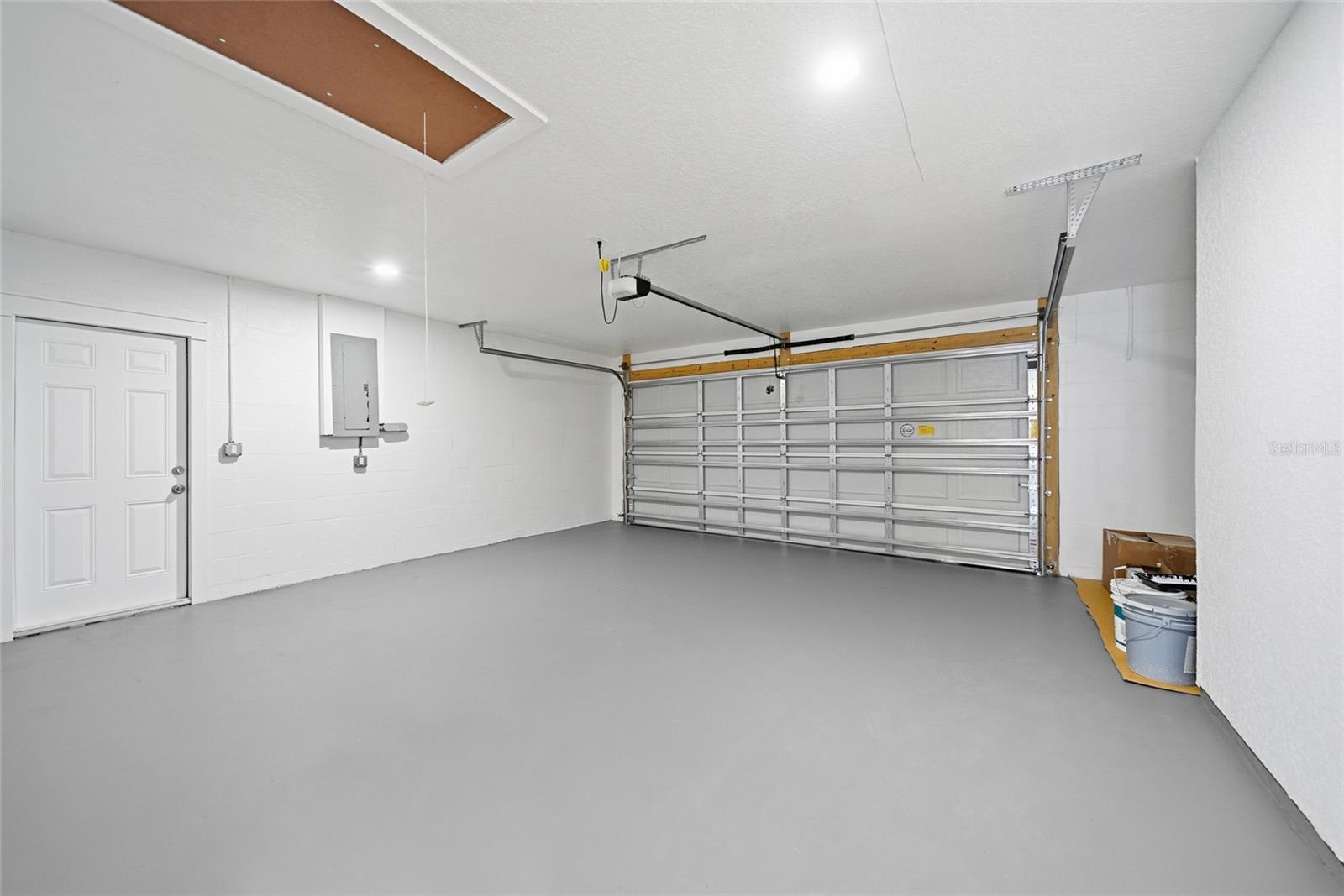 Image 19 of 29 For 7434 Cay Drive