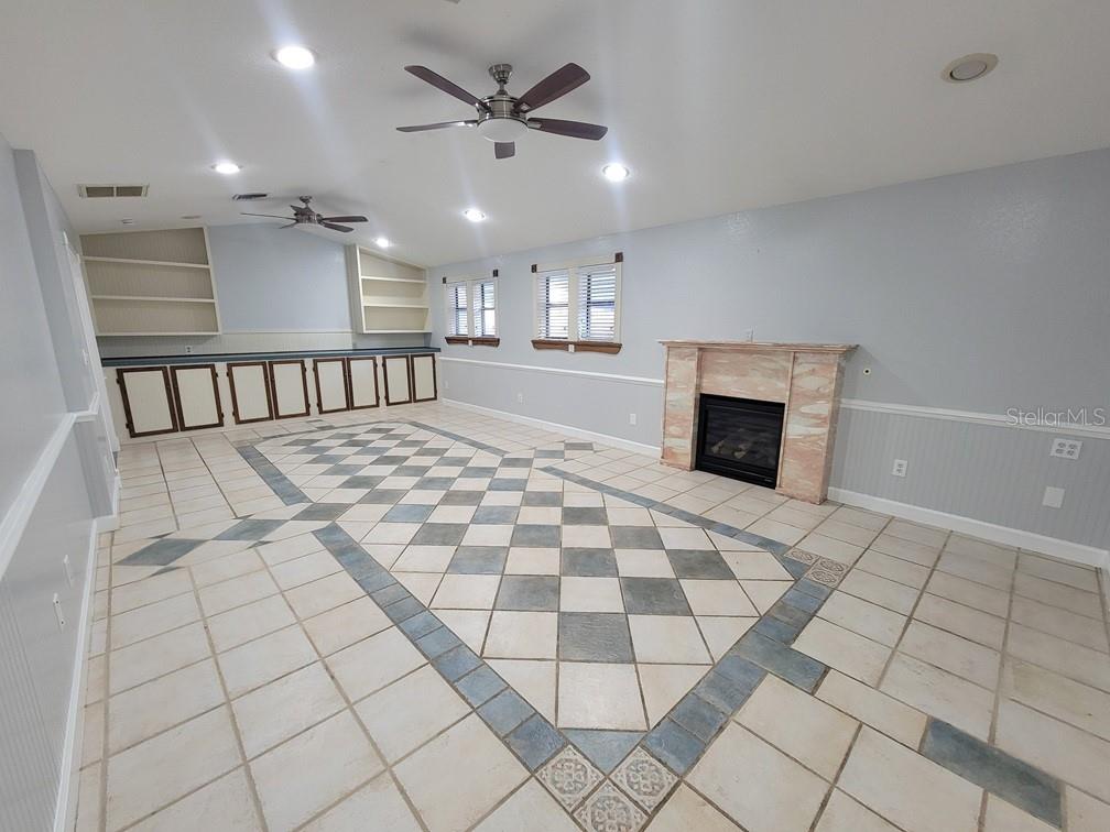 Image 26 of 32 For 11633 Fox Run