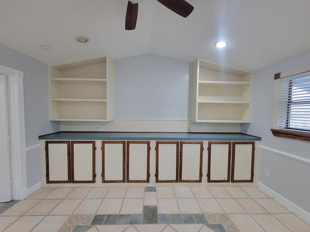 Image 28 of 32 For 11633 Fox Run