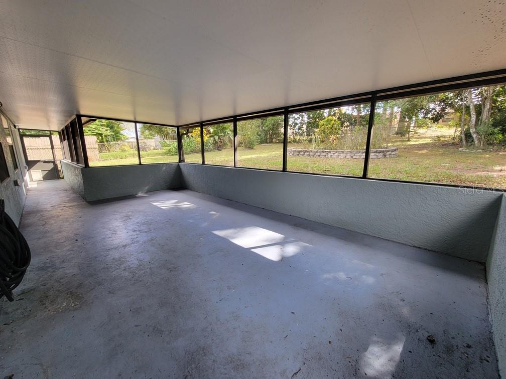 Image 29 of 32 For 11633 Fox Run