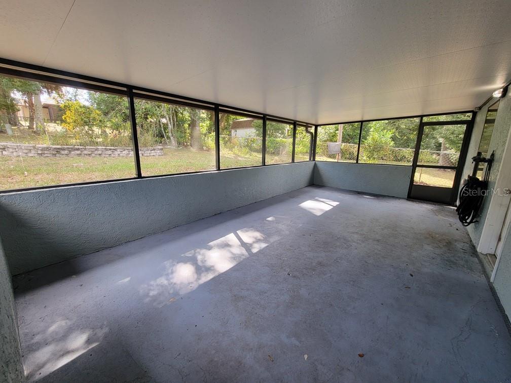 Image 30 of 32 For 11633 Fox Run