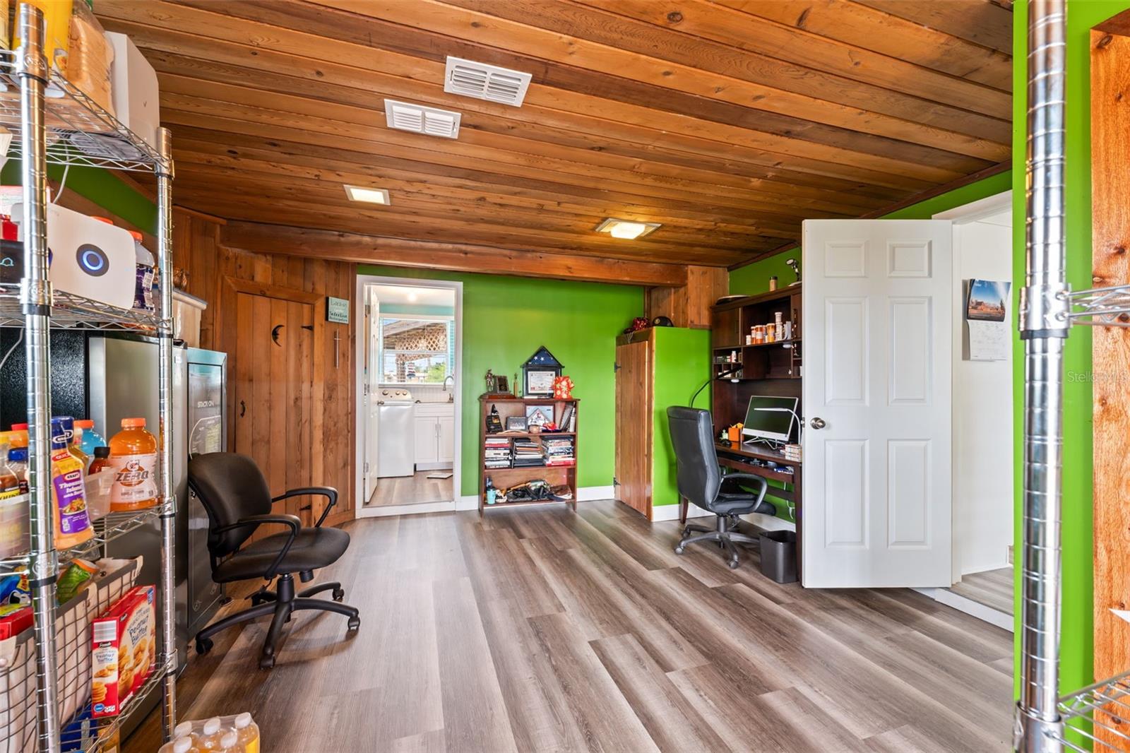 Image 26 of 63 For 6719 Albatross Lane