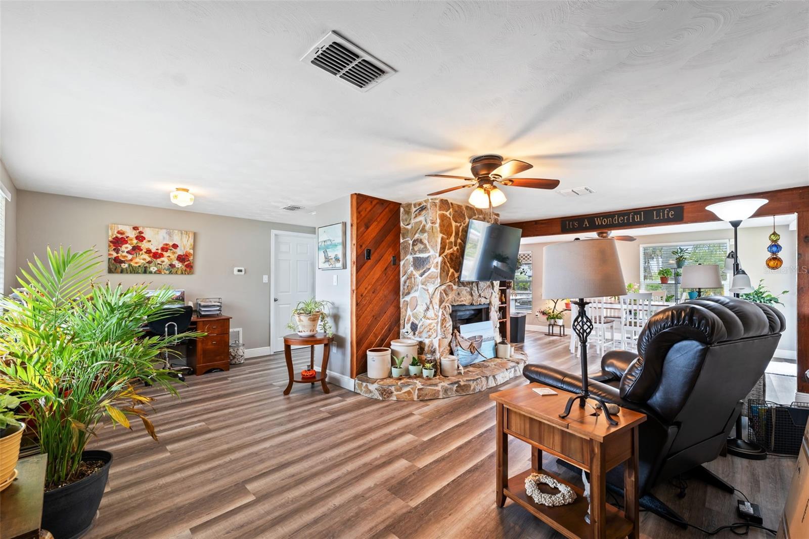 Image 7 of 63 For 6719 Albatross Lane