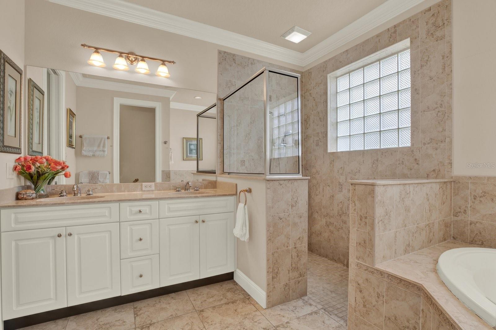 Image 14 of 28 For 9121 Bonnie Cove Drive