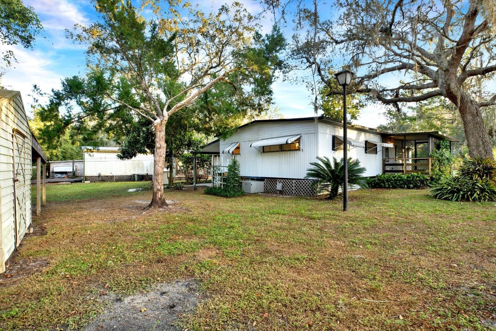 Image 17 of 19 For 10051 Huntley Street