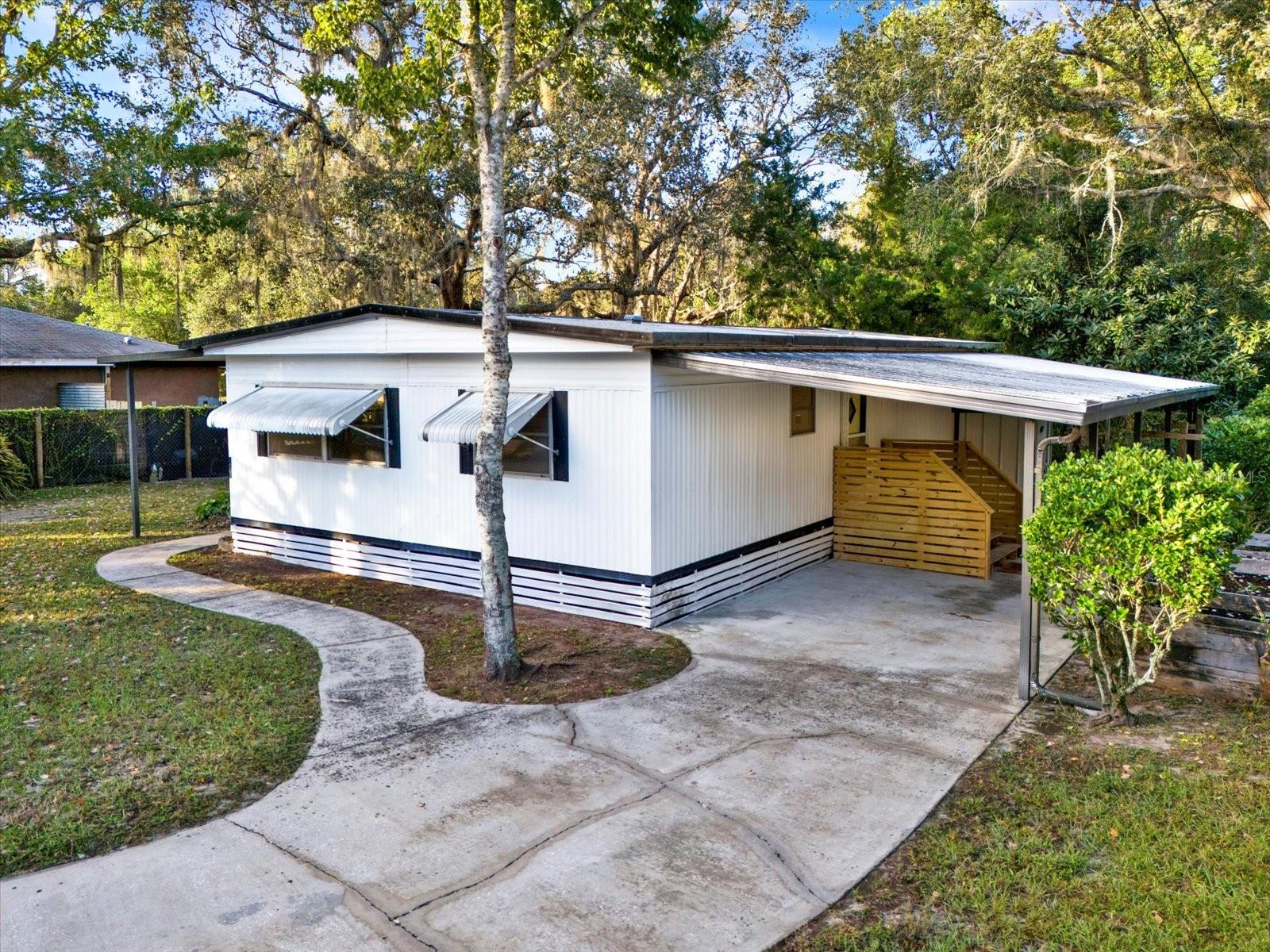 Image 19 of 19 For 10051 Huntley Street