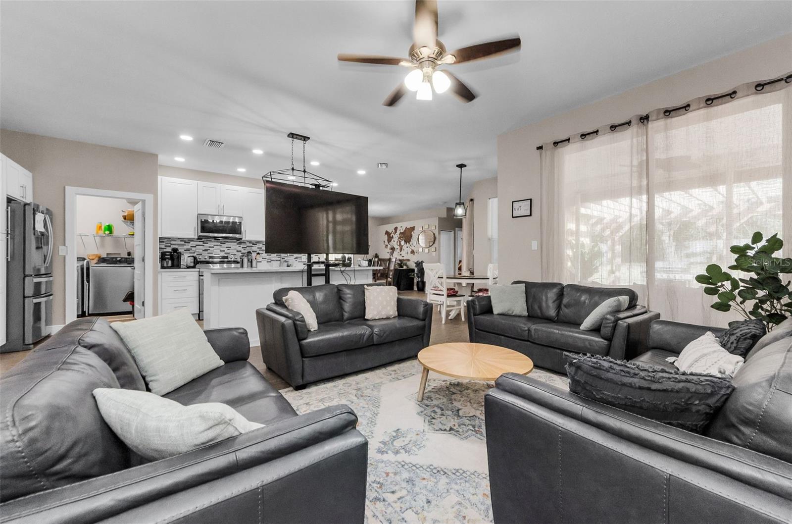 Image 11 of 92 For 11744 La Madera Boulevard