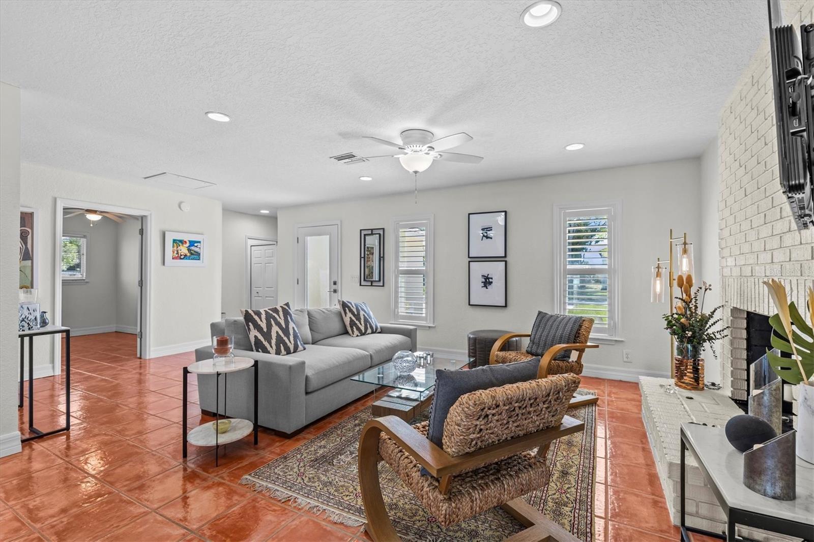 Image 20 of 61 For 3391 Mangrove Drive