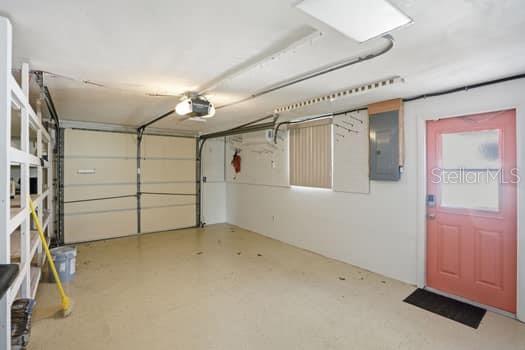 Listing photo id 35 for 12612 4th Isle