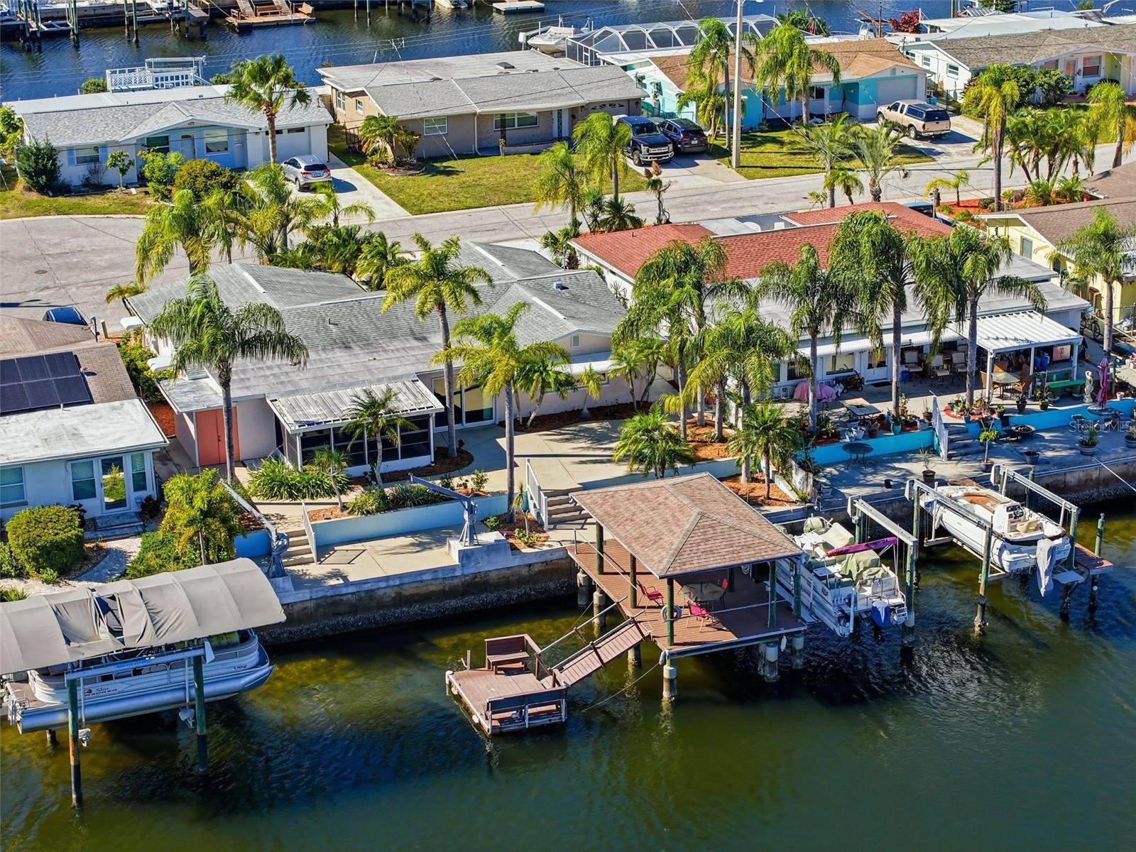 Listing photo id 41 for 12612 4th Isle