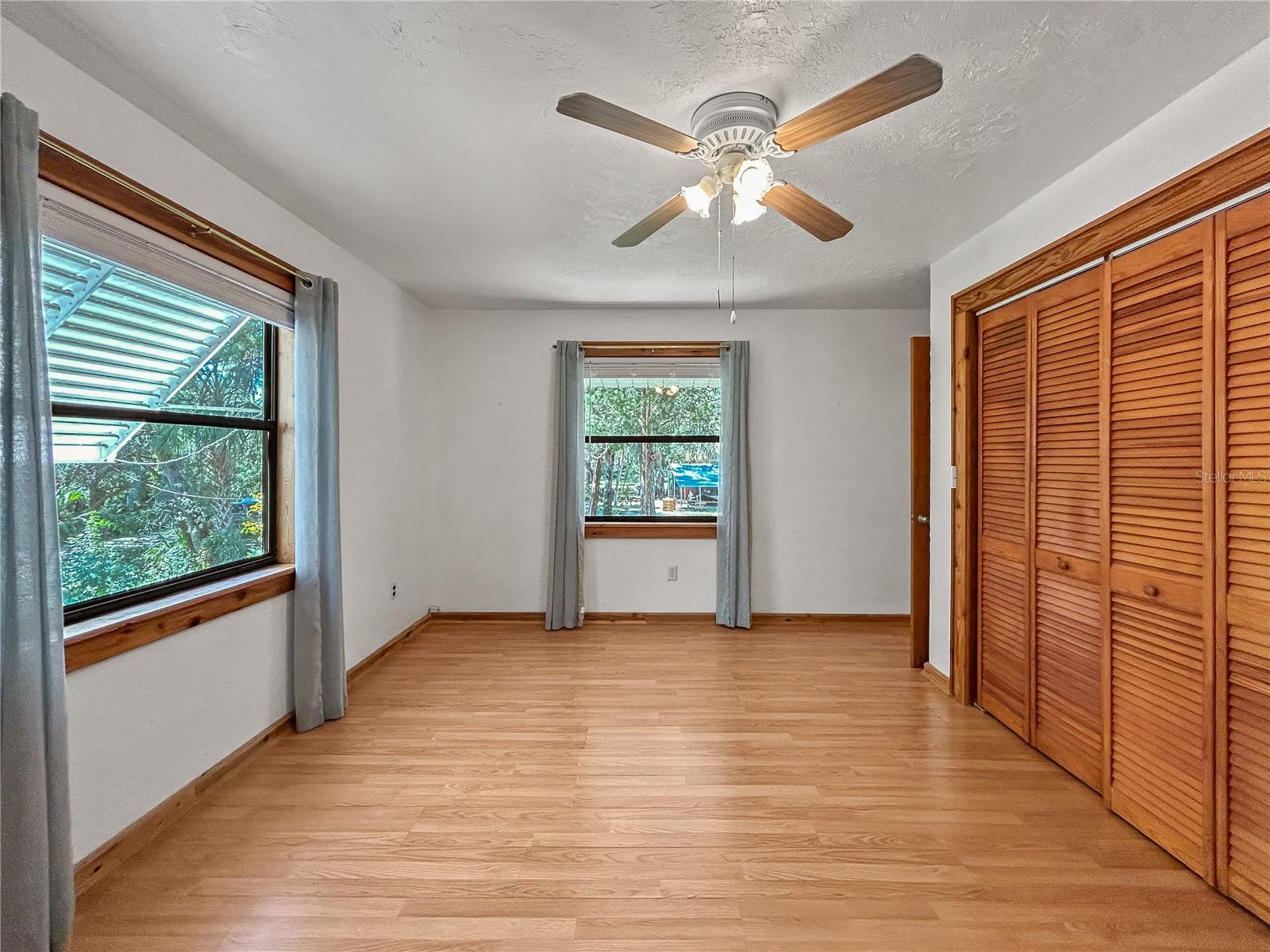 Listing photo id 15 for 11163 Bougainvillea Court