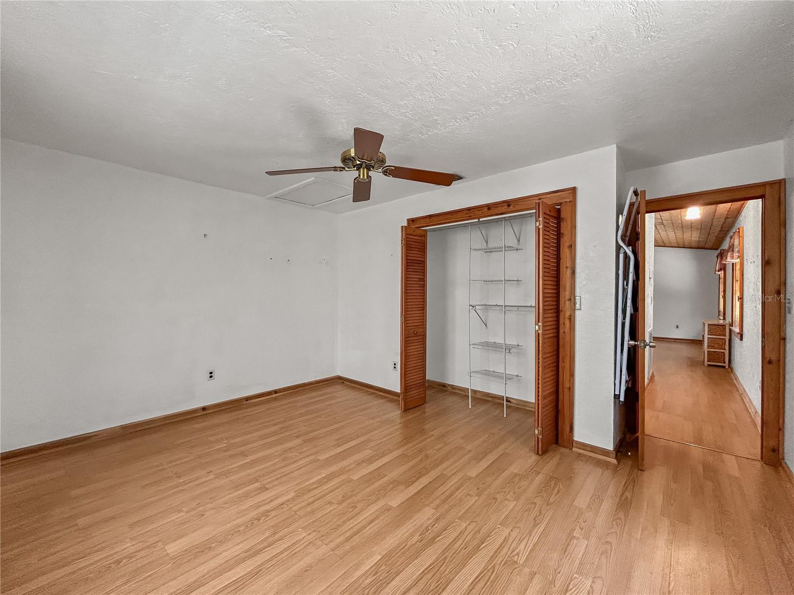 Listing photo id 18 for 11163 Bougainvillea Court