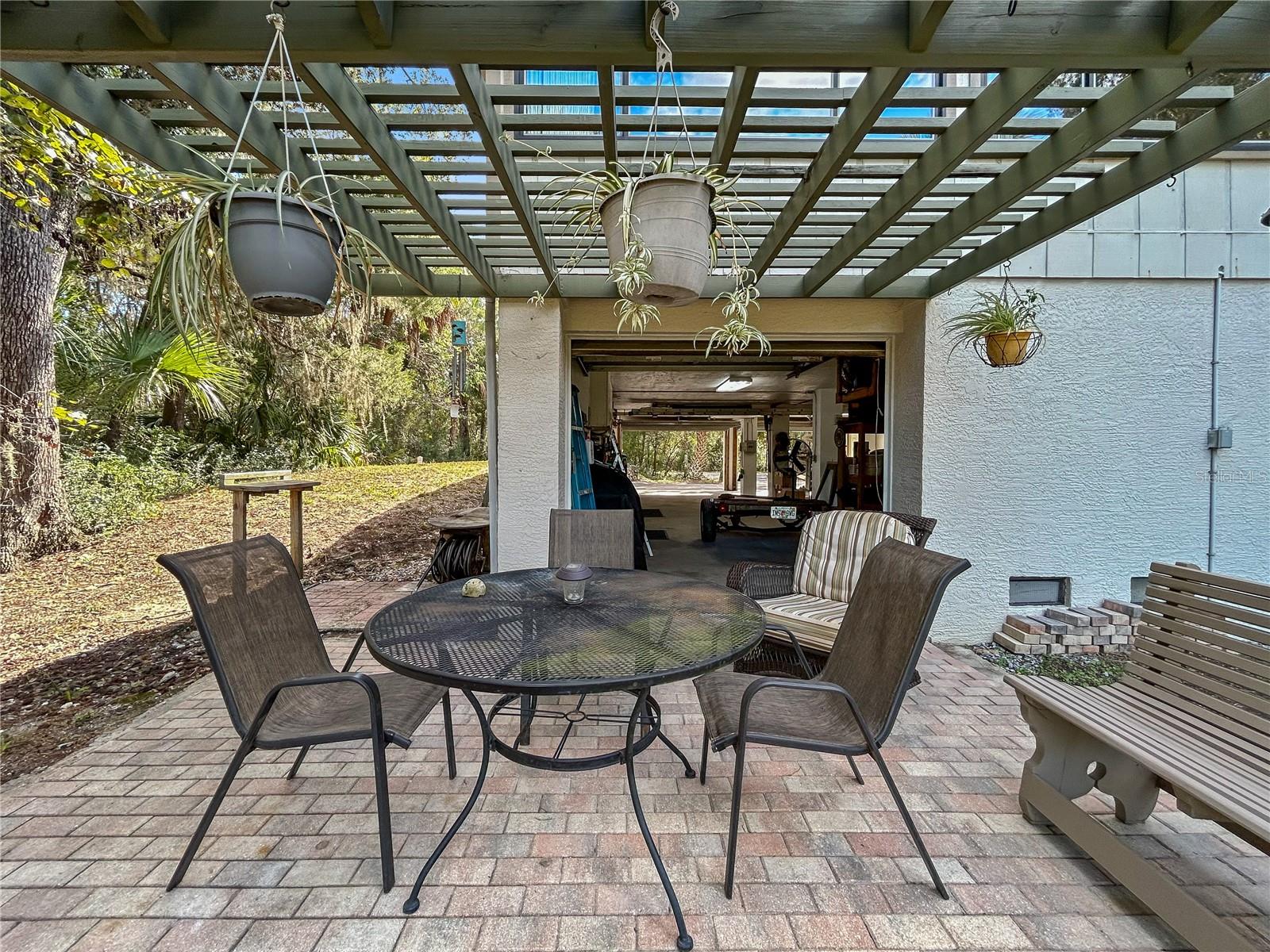Listing photo id 19 for 11163 Bougainvillea Court