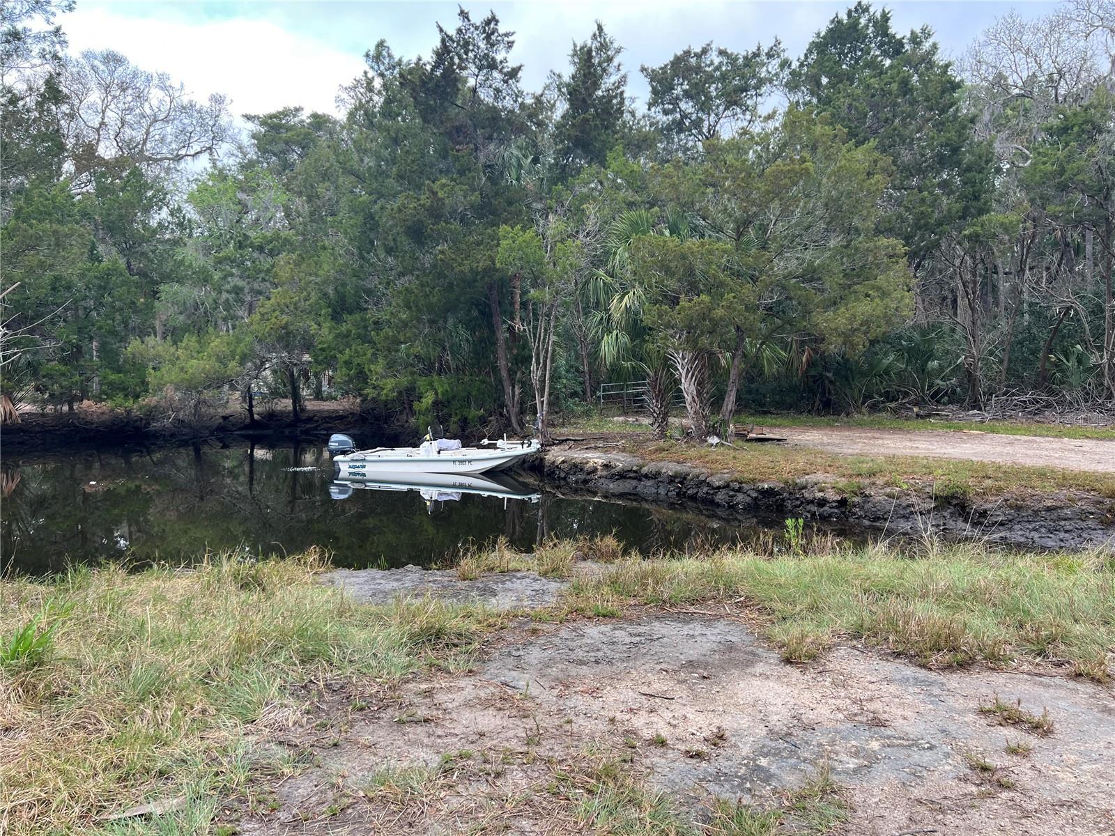 Listing photo id 29 for 11163 Bougainvillea Court