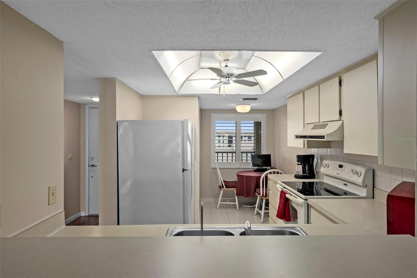 Image 30 of 49 For 8211 Brent Street 844