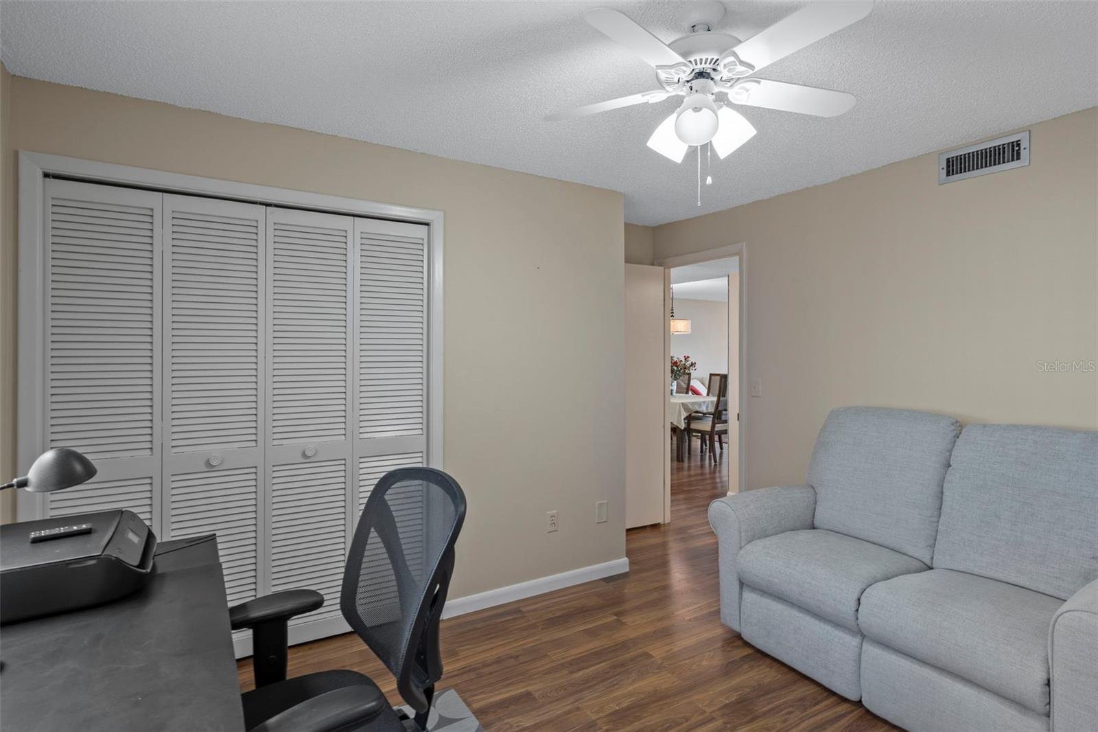 Image 45 of 49 For 8211 Brent Street 844