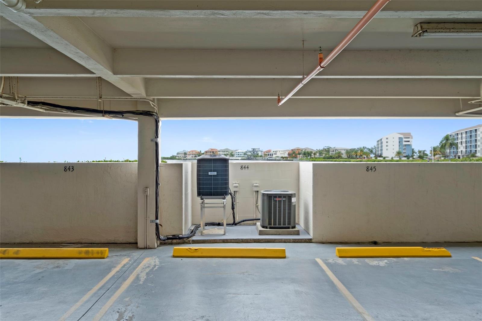 Image 48 of 49 For 8211 Brent Street 844